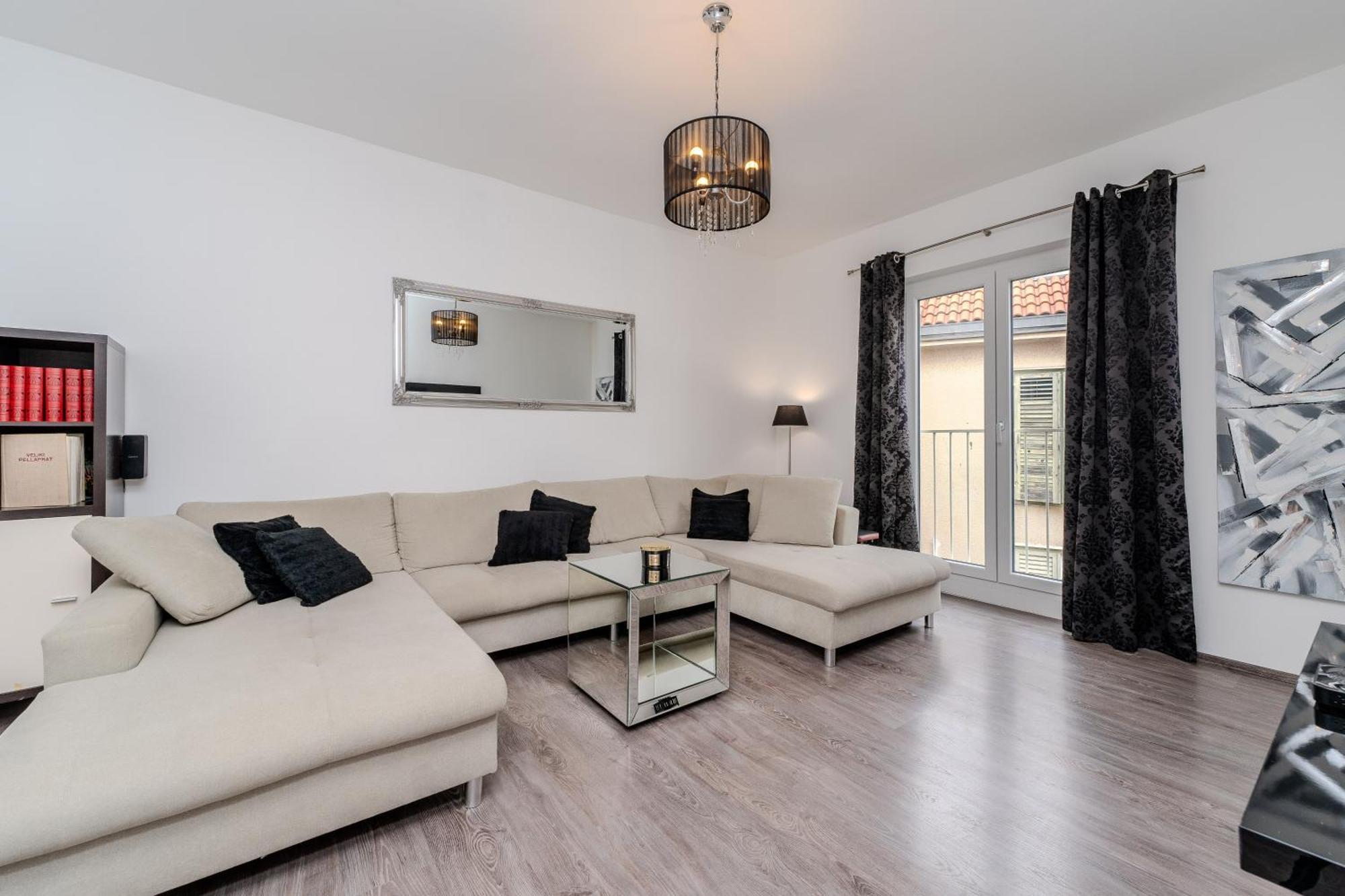 Zadar Center Apartment Verdi,Big & Cosy エクステリア 写真