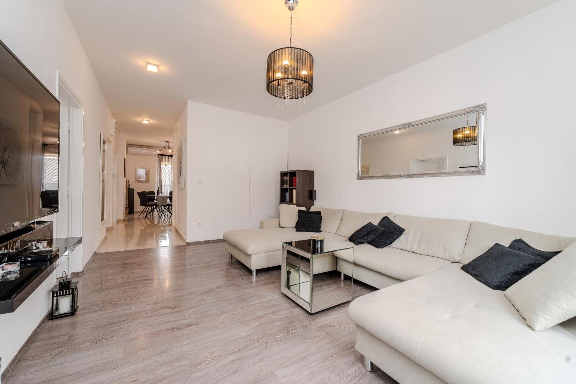 Zadar Center Apartment Verdi,Big & Cosy エクステリア 写真